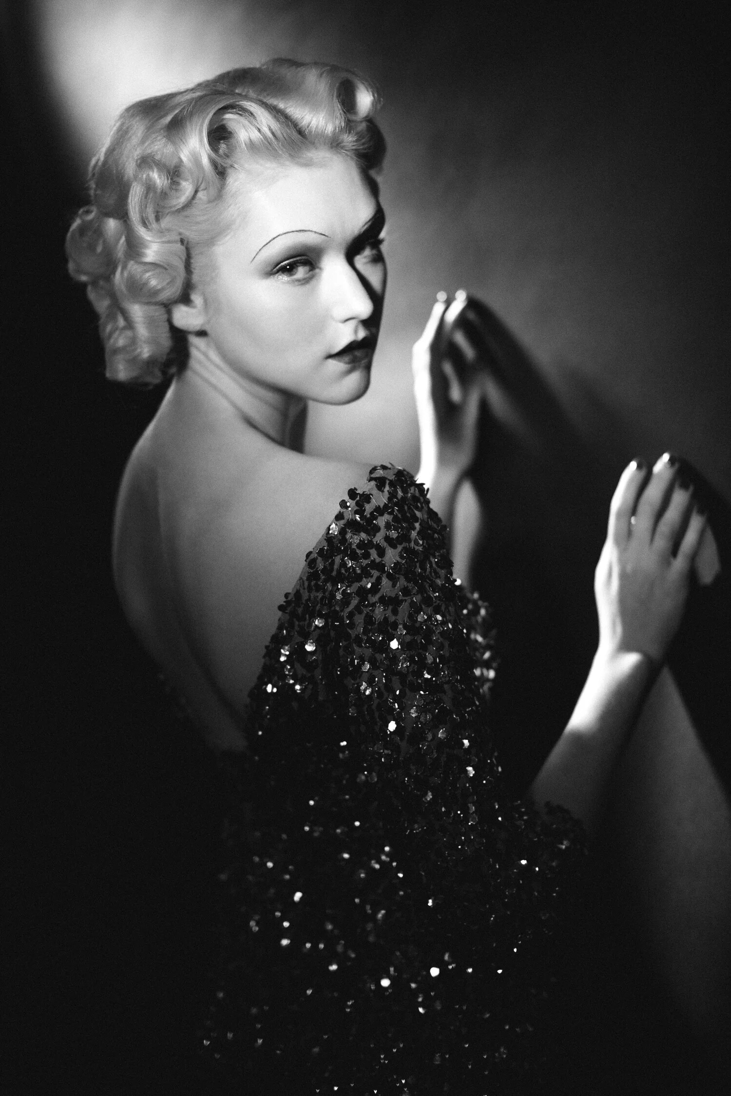Egemen Mustafa Şener fashion studio photography work 049